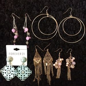  Lot of 5 earrings  womans
